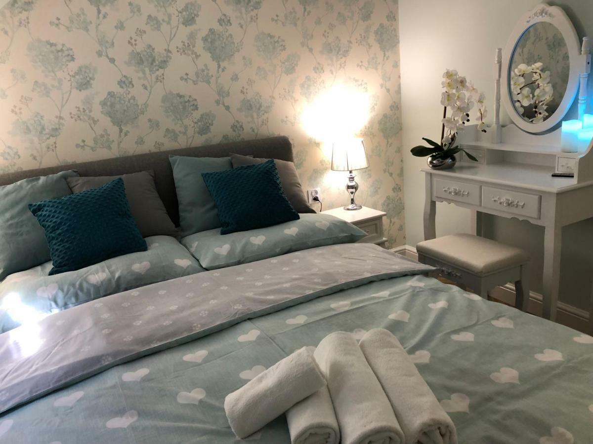 Family & Business Elegant Apartments Ul Warszawska - 2 Bedroom, Balcony, Parking Kielce Luaran gambar
