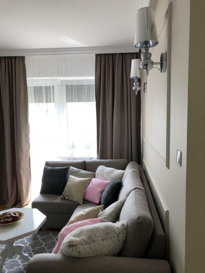 Family & Business Elegant Apartments Ul Warszawska - 2 Bedroom, Balcony, Parking Kielce Luaran gambar