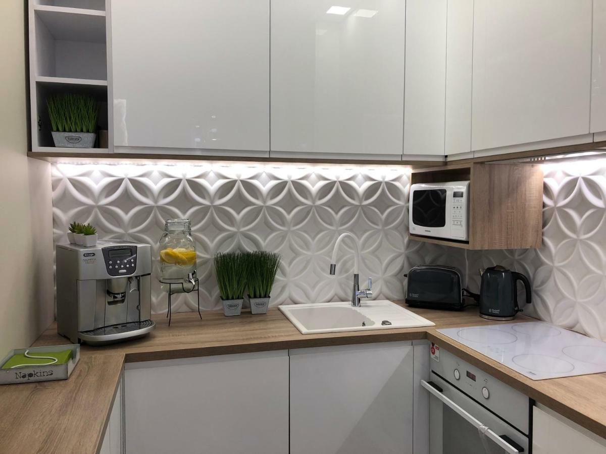 Family & Business Elegant Apartments Ul Warszawska - 2 Bedroom, Balcony, Parking Kielce Luaran gambar
