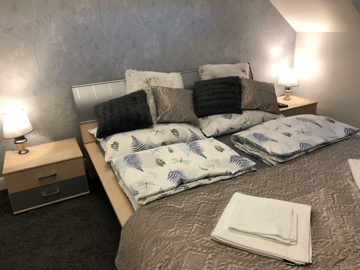 Family & Business Elegant Apartments Ul Warszawska - 2 Bedroom, Balcony, Parking Kielce Luaran gambar