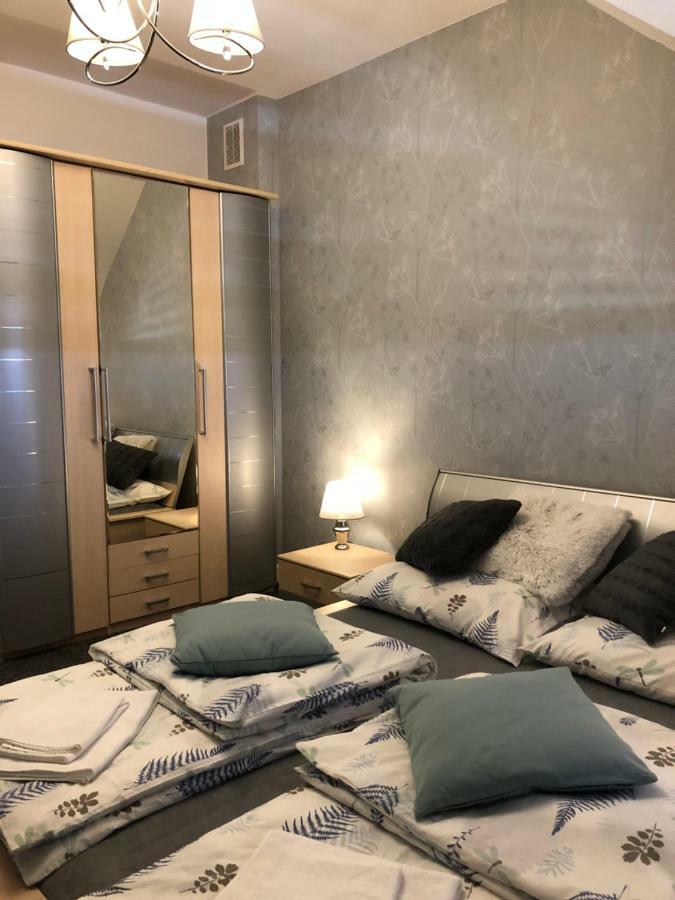 Family & Business Elegant Apartments Ul Warszawska - 2 Bedroom, Balcony, Parking Kielce Luaran gambar