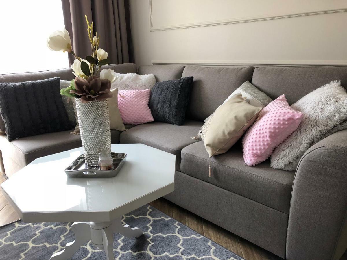 Family & Business Elegant Apartments Ul Warszawska - 2 Bedroom, Balcony, Parking Kielce Luaran gambar